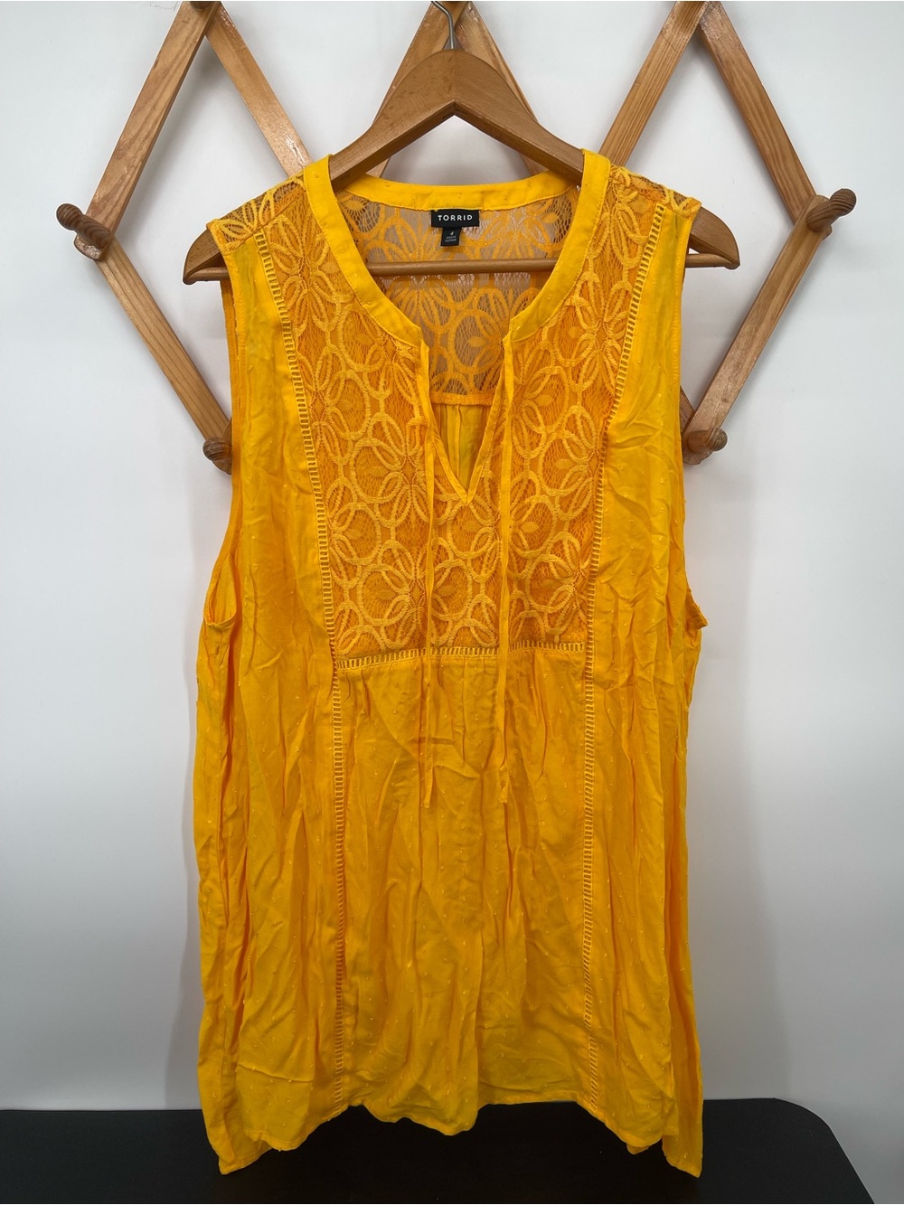 ⭐️torrid Yellow Embroidered Sleeveless Camisole Top